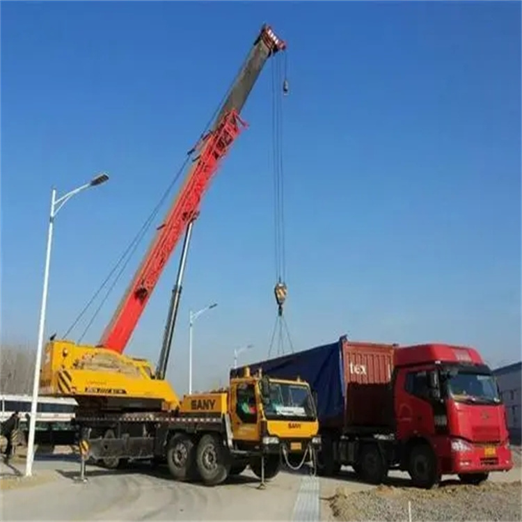 黄骅吊车出租吊装大件的时候的注意事项